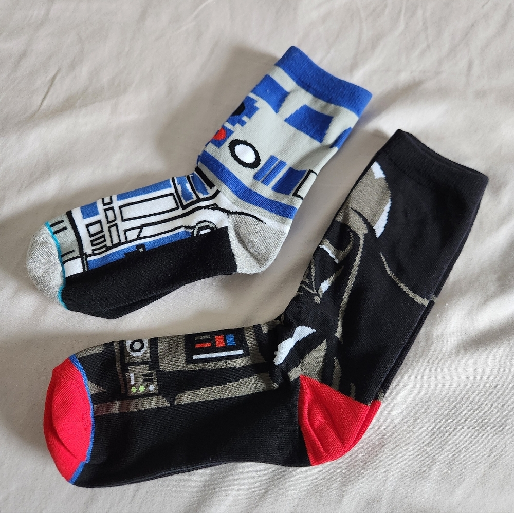 Star Wars Themed Men's Socks - Black and Blue R2D2 & Darth Vader